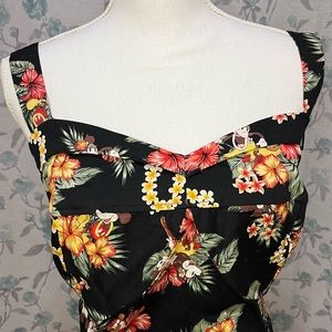 Torrid size 3 Hawaiian disney top